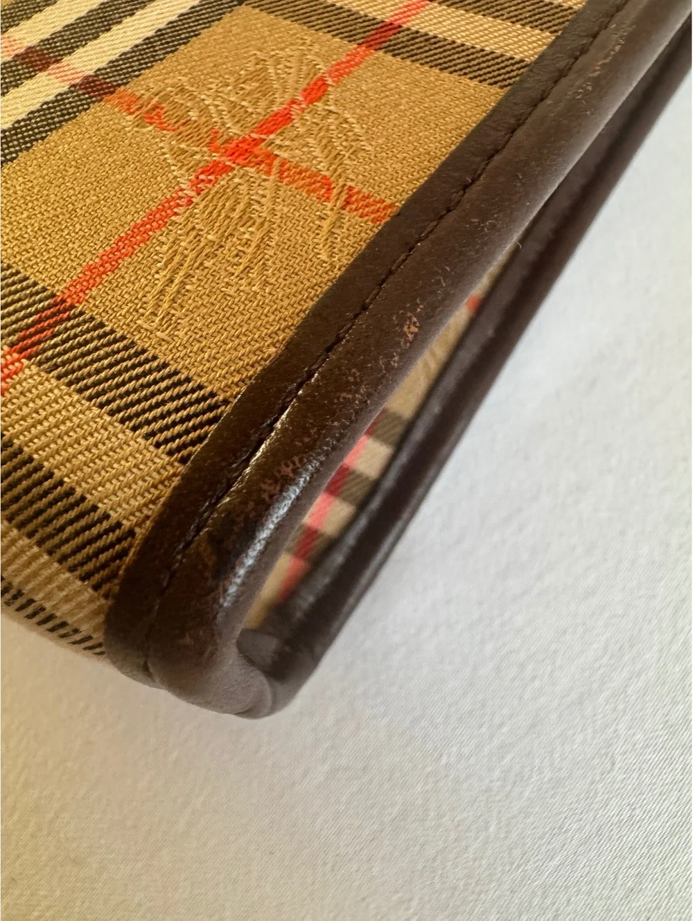 Authentic Vintage Burberrys Nova Check Pouch Brown Leather Entrupy COA